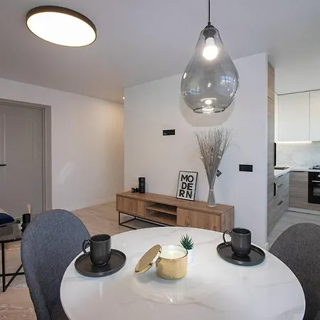 Cozy Flat Near The Old Town