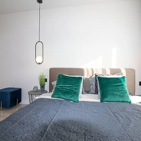 Cozy Flat Near The Old Town *